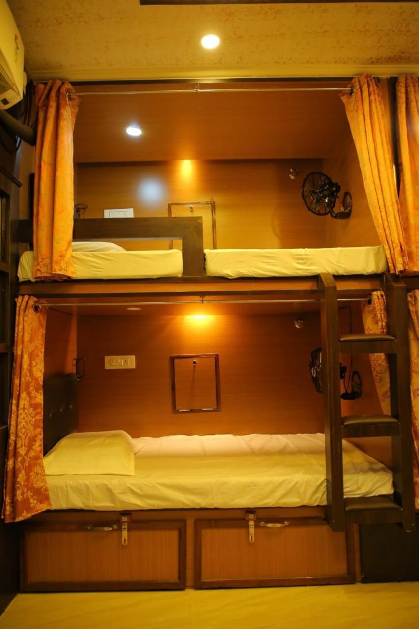 Swapnanivas A/C Dormitory Tirupati Eksteriør bilde